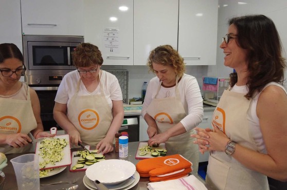 Taller de cocina saludable de Consum Cooperativa.